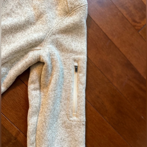 LL Bean Women’s XS (petite) Hooded Jacket. EUC - Picture 6 of 10